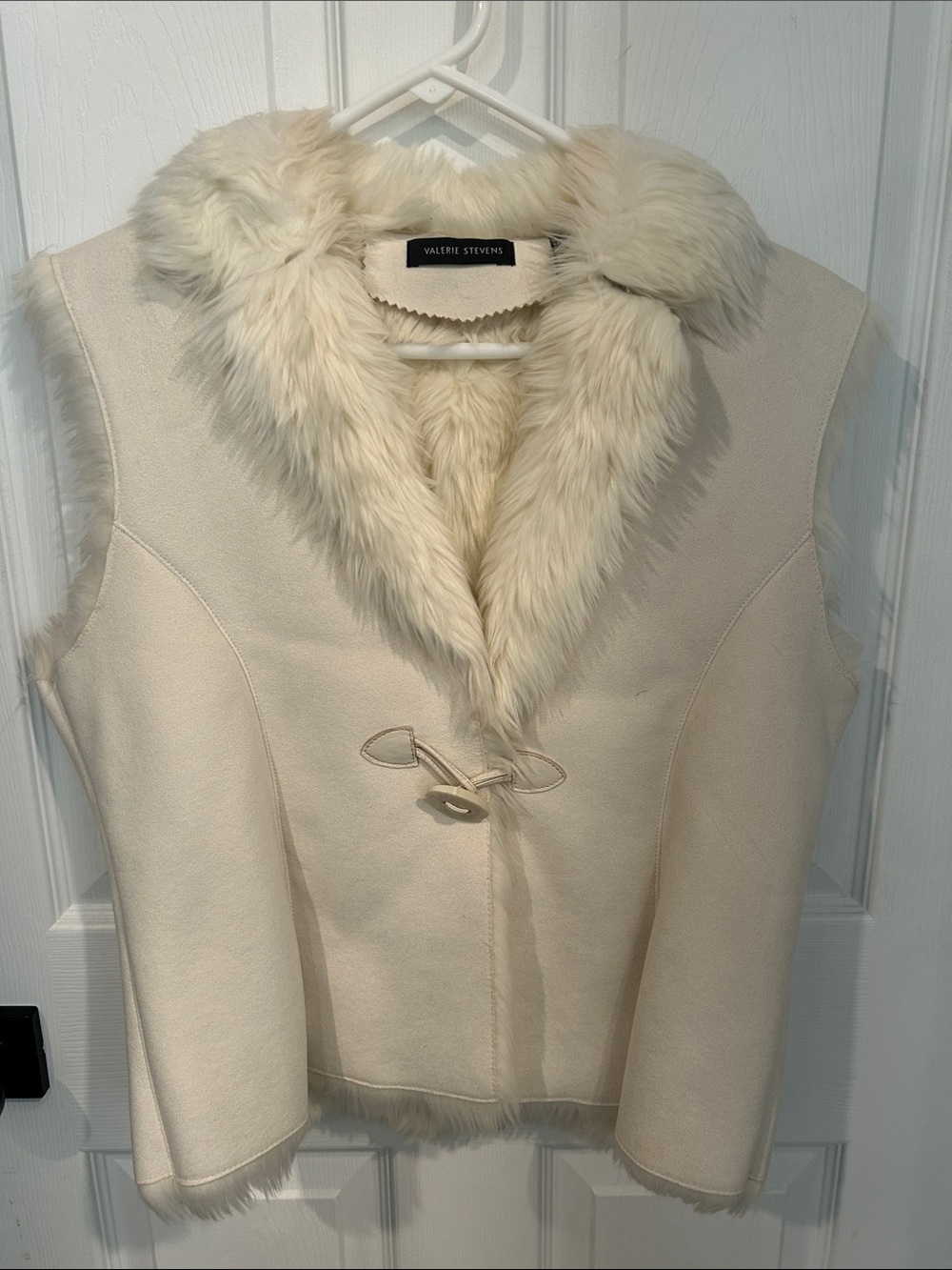 Vintage Valerie Stevens Ivory Faux-Fur Trim Sleeveless Vest